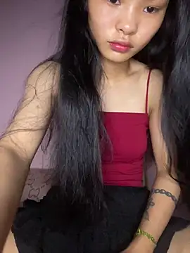 siting00 online show from April 20, 2:40 pm