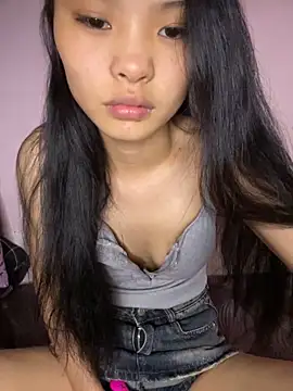 siting00 online show from March 7, 5:18 pm