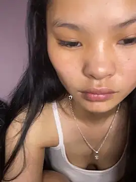 siting00 online show from March 4, 10:17 pm