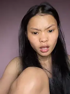 siting00 online show from April 3, 4:02 pm