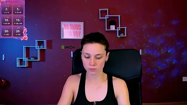 Snapshot of emi_fade chatting on February 21, 2:52 pm emi fade online show from February 21, 2:52 pm