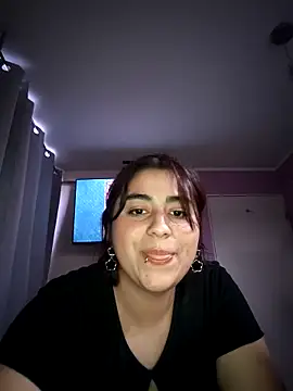 Snapshot of gissgirlll chatting on February 10, 10:14 am gissgirlll online show from February 10, 10:14 am