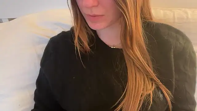 Snapshot of Lucyschickt chatting on May 1, 6:57 pm Lucyschickt online show from May 1, 6:57 pm