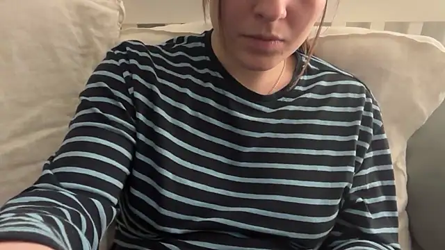 Lucyschickt online show from April 12, 7:28 pm