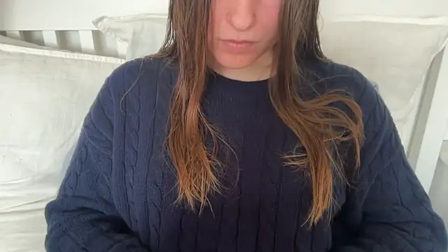 Lucyschickt online show from March 11, 8:52 am