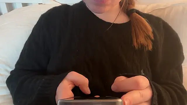 Snapshot of Lucyschickt chatting on April 30, 6:37 pm Lucyschickt online show from April 30, 6:37 pm