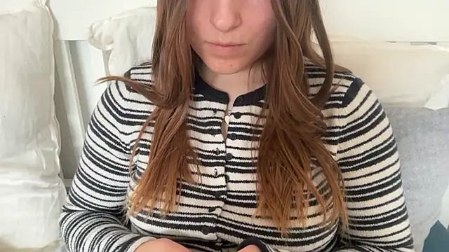 Lucyschickt online show from March 10, 8:51 am