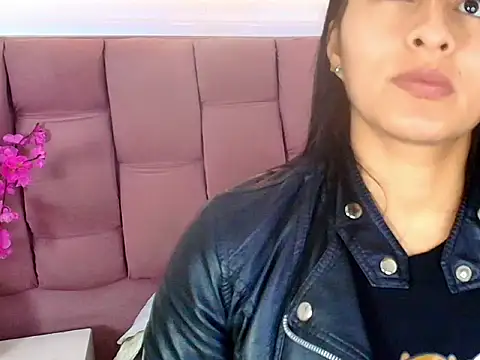 Melannyy   online show from April 19, 4:02 am