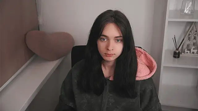 GinnyKittle online show from February 13, 6:30 pm