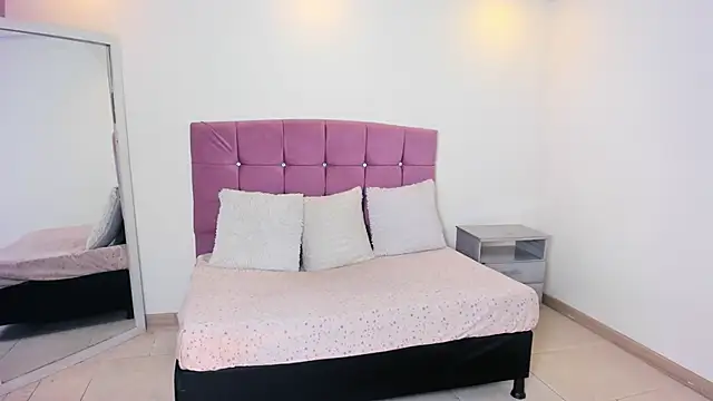 Lia Nova online show from March 11, 7:52 pm