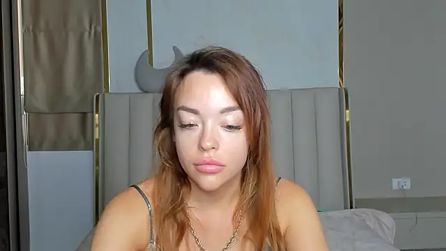 Snapshot of stellaa_quenn chatting on February 5, 12:06 am stellaa quenn online show from February 5, 12:06 am