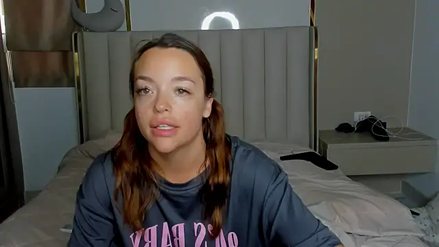 stellaa quenn online show from April 4, 12:06 am