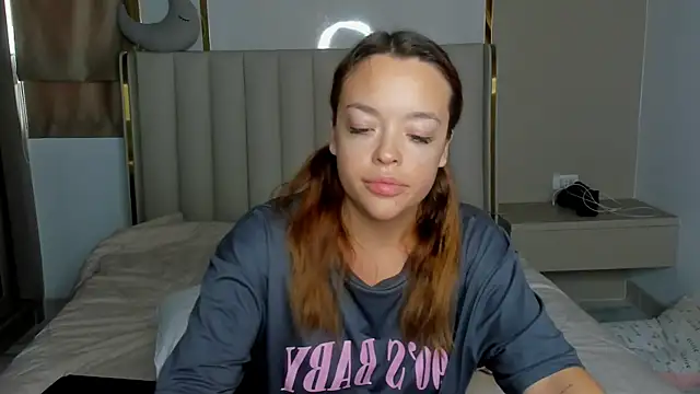 stellaa quenn online show from April 9, 12:12 am