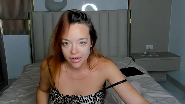 stellaa quenn online show from March 18, 12:14 am