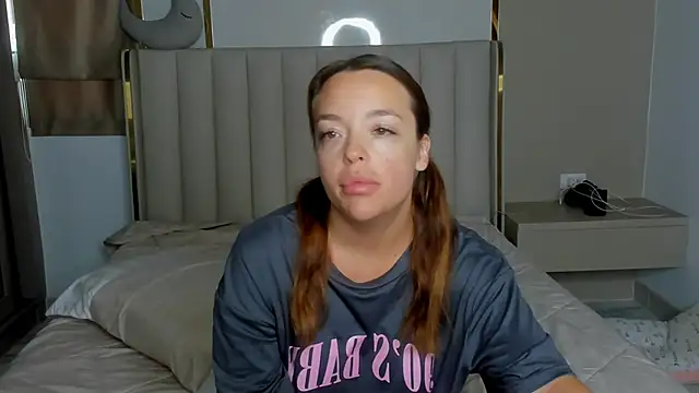 stellaa quenn online show from April 10, 12:06 am