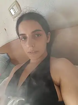 SoniaMoonnnnn online show from May 23, 5:28 am