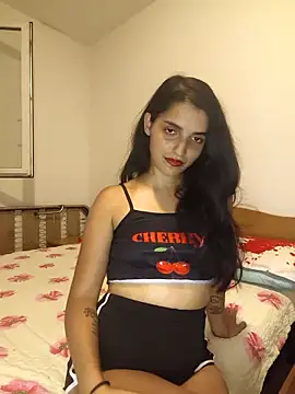 SoniaMoonnnnn online show from May 27, 7:10 pm