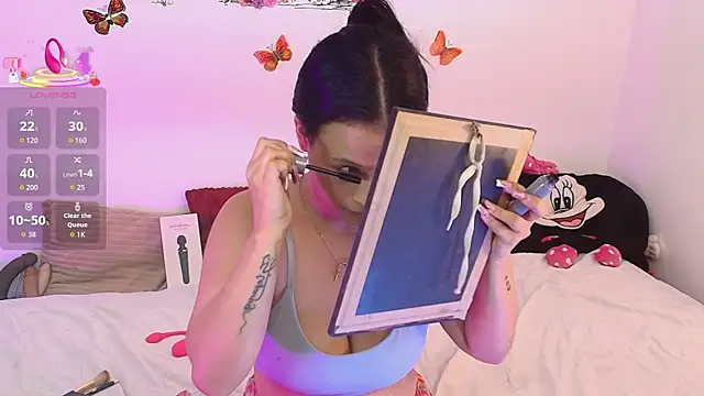 Kristin    online show from March 1, 2:55 am