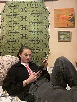 Snapshot of Sierra_Driver chatting on February 16, 3:21 pm Sierra Driver online show from February 16, 3:21 pm