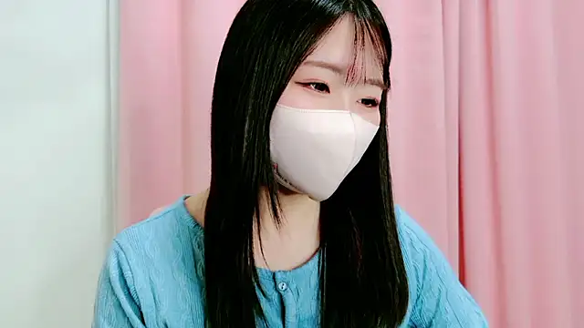 Snapshot of kii_xx chatting on February 10, 1:15 am kii xx online show from February 10, 1:15 am