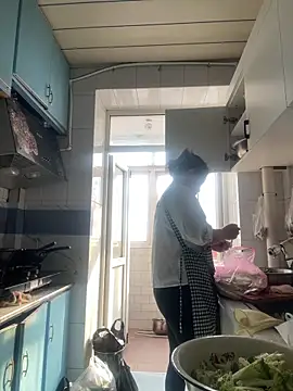 Youyou 12 online show from March 17, 12:57 am