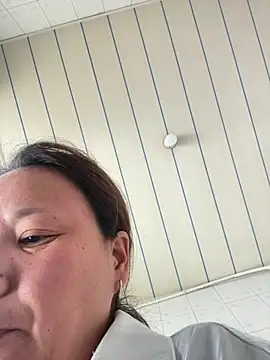 Youyou 12 online show from March 30, 12:01 am