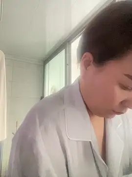 Snapshot of Youyou_12 chatting on February 28, 2:55 am Youyou 12 online show from February 28, 2:55 am