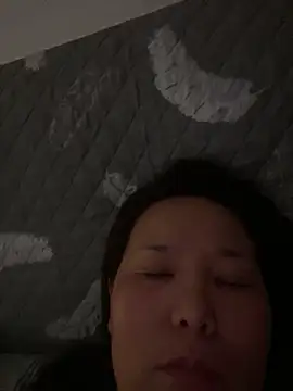 Snapshot of Youyou_12 chatting on February 5, 4:36 pm Youyou 12 online show from February 5, 4:36 pm