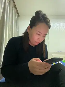 Youyou 12 online show from March 9, 12:41 pm