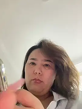 Snapshot of Youyou_12 chatting on February 12, 2:39 pm Youyou 12 online show from February 12, 2:39 pm