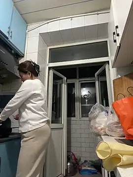 Youyou 12 online show from March 23, 12:38 pm