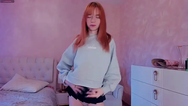 TarynPalek online show from April 15, 8:09 am