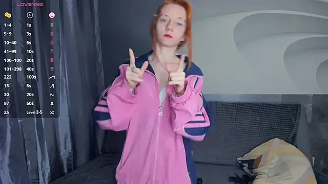 TarynPalek online show from May 29, 7:36 am