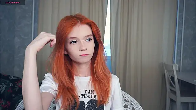 Snapshot of TarynPalek chatting on February 5, 6:31 am TarynPalek online show from February 5, 6:31 am