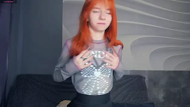 TarynPalek online show from April 26, 7:38 am