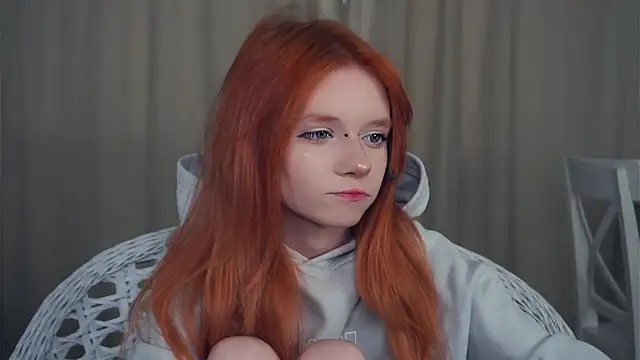 Snapshot of TarynPalek chatting on February 8, 6:11 am TarynPalek online show from February 8, 6:11 am