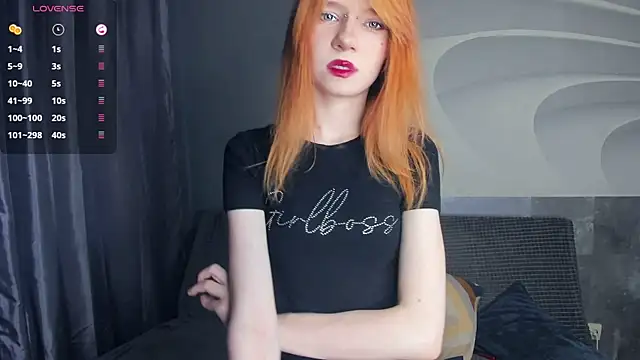 Snapshot of TarynPalek chatting on June 12, 8:12 am TarynPalek online show from June 12, 8:12 am
