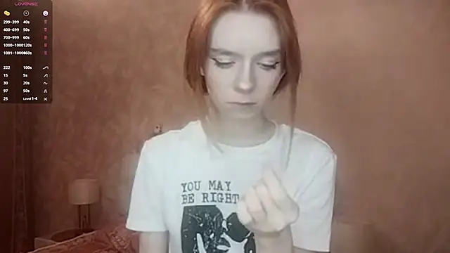 Snapshot of TarynPalek chatting on February 16, 8:46 am TarynPalek online show from February 16, 8:46 am