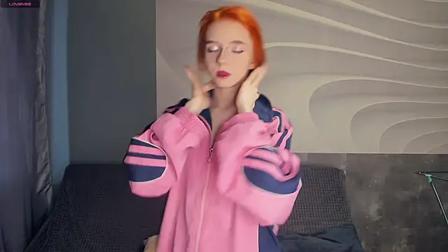 TarynPalek online show from April 29, 7:34 am