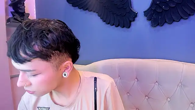 Snapshot of Camilo_X_x chatting on February 18, 11:39 am Camilo X x online show from February 18, 11:39 am