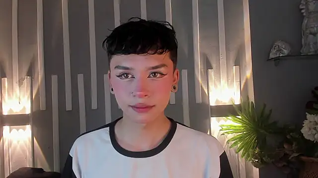 Snapshot of Camilo_X_x chatting on February 20, 11:56 am Camilo X x online show from February 20, 11:56 am