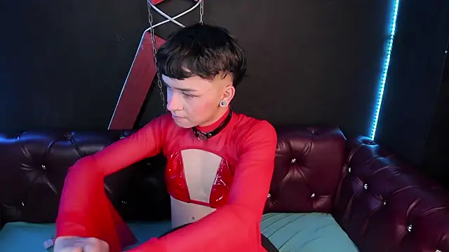 Snapshot of Camilo_X_x chatting on February 10, 11:31 am Camilo X x online show from February 10, 11:31 am