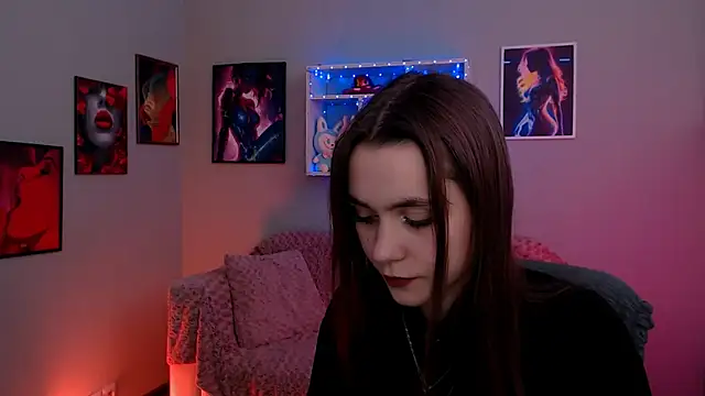 laurenmurrr online show from April 29, 12:31 pm