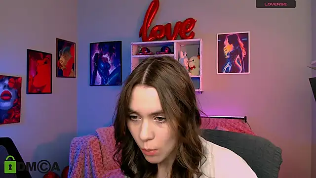 laurenmurrr online show from March 22, 10:39 am