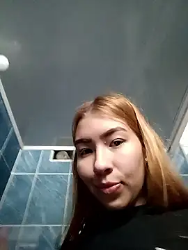 maddie-sar online show from April 4, 8:59 pm