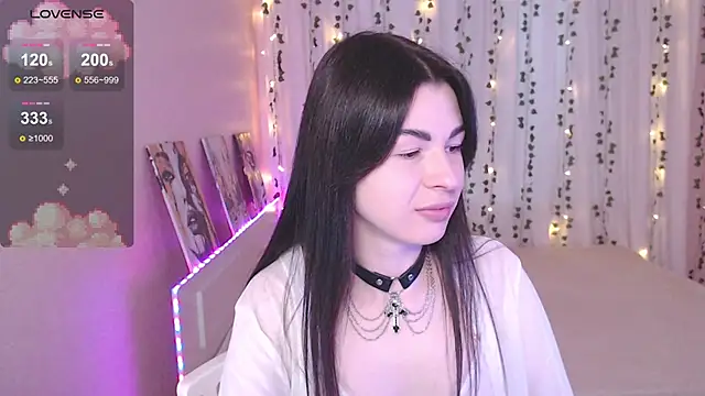 Snapshot of Stephanie_Bloom chatting on February 23, 10:49 am Stephanie Bloom online show from February 23, 10:49 am