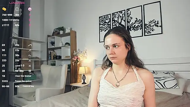 MalvinaTrafford online show from April 16, 9:50 pm