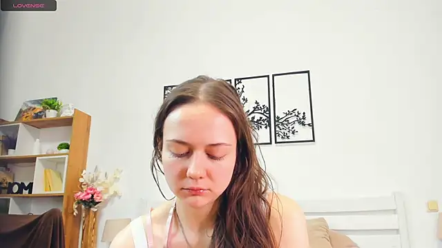 MalvinaTrafford online show from April 29, 8:48 pm