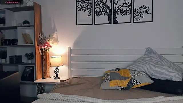 MalvinaTrafford online show from February 16, 9:45 pm