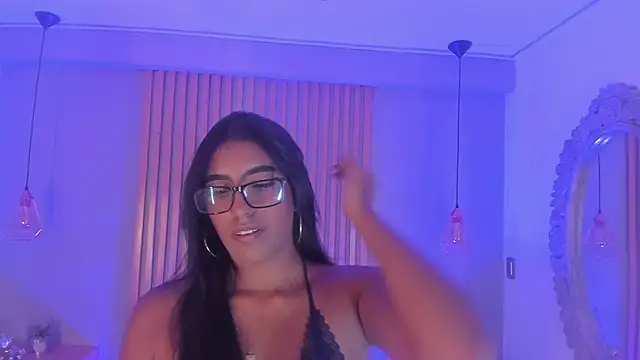 victoria figueroa online show from June 1, 7:02 pm
